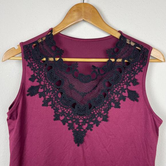 Whimsigoth Festival Top Maroon Size S Keyhole Neckline Gothic Boho Witchy - Picture 3 of 6